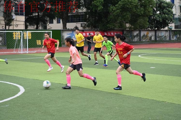 国家男足亚运队金华校园行 传承足球精神汇聚梦想